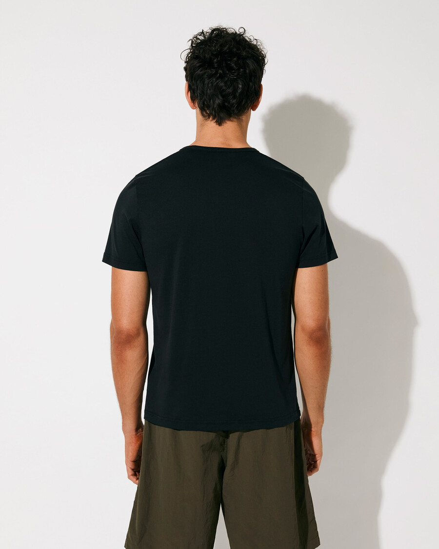 lätt t-shirt för män i svart handla nu — cdlp