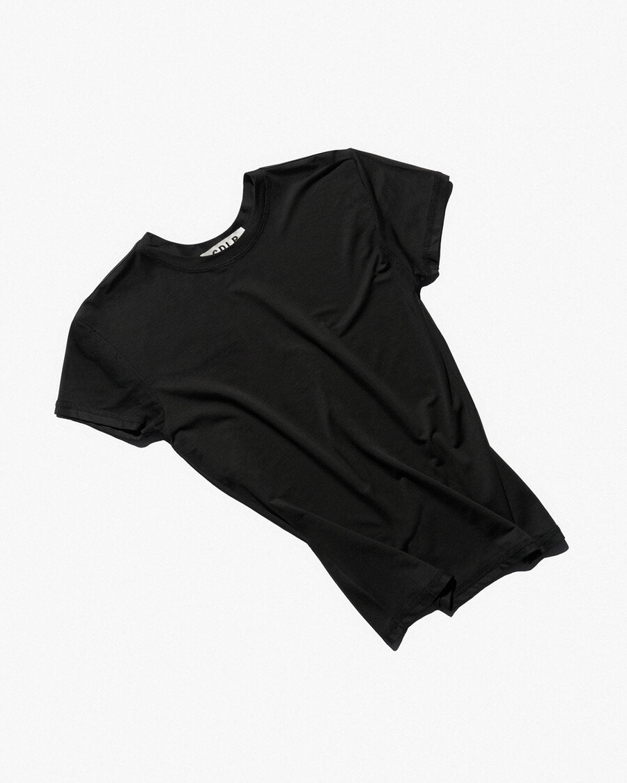 lättvikts-t-shirt i svart för kvinnor handla nu — cdlp